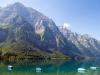 Aussicht auf den Klöntalersee mit Bergkulisse